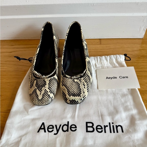 Aeyde Darya Snake-Embossed Ballerina Pumps - Women’s 39 - Picture 2 of 6